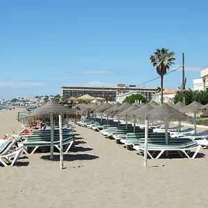 Sea And Sun Next To The Beach Apartment